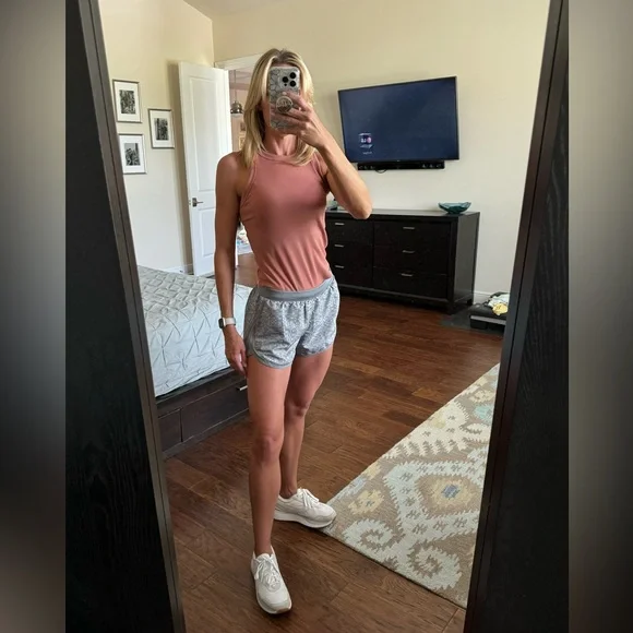 Under Armour Shorts - Picture 1 of 5